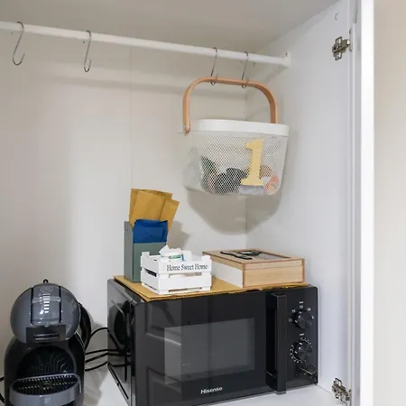 Tinellari לינה וארוחת בוקר 4*