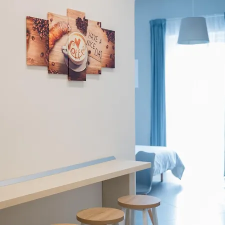 Tinellari 4* נאפולי