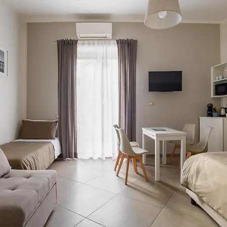 לינה וארוחת בוקר Tinellari