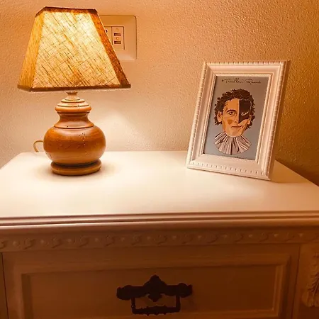 Tinellari לינה וארוחת בוקר 4*