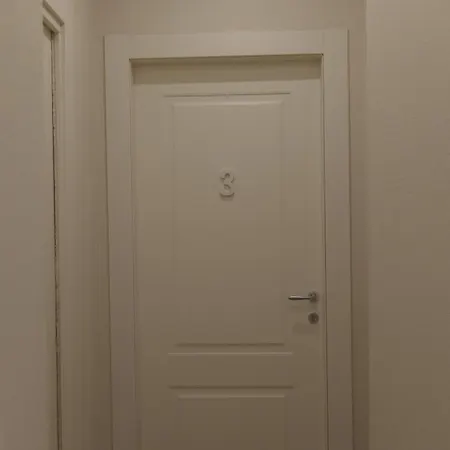 Tinellari לינה וארוחת בוקר